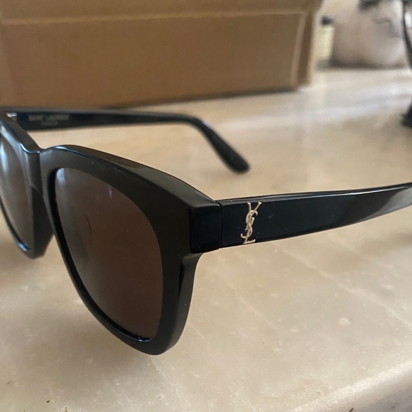 YSL Sunglasses - Picture 2 of 6